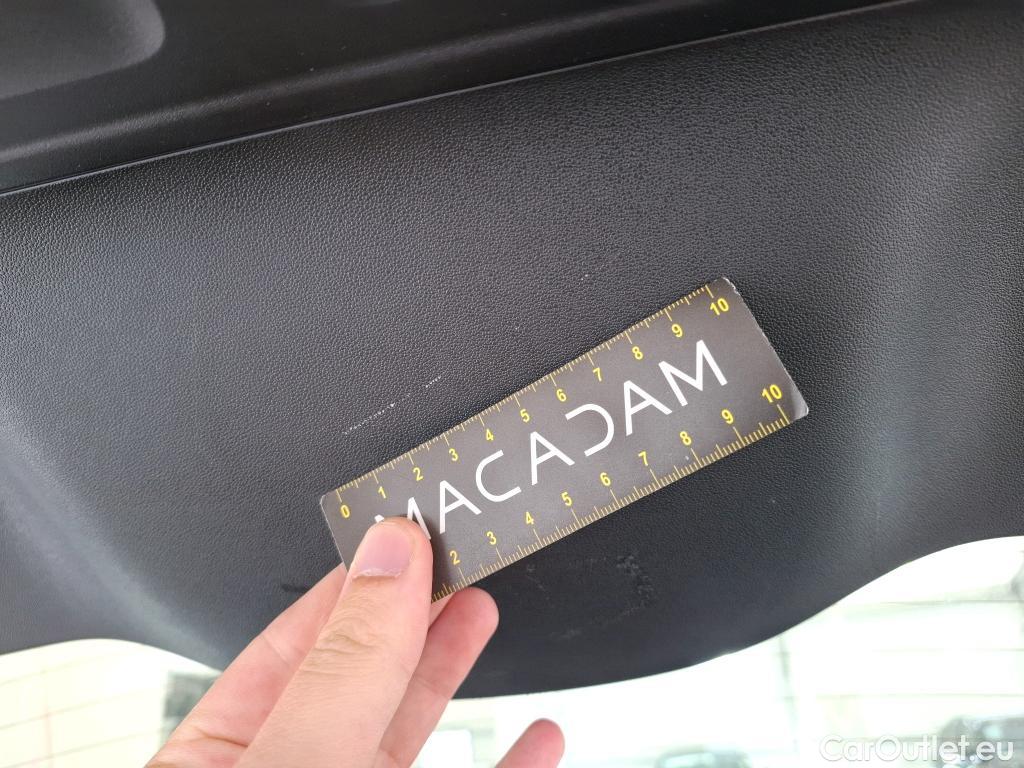  Citroen  C3  Société Feel Nav 1.2 PureTech 80CV BVM5 E6 #12