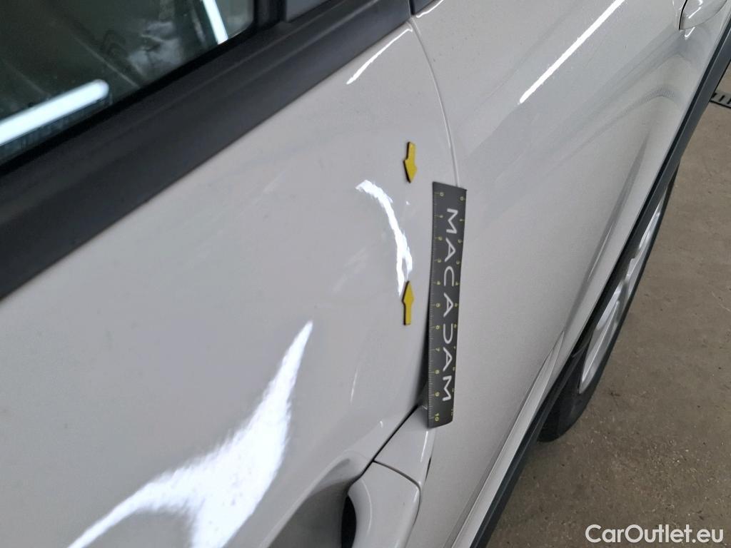  Citroen  C3  Société Feel Nav 1.2 PureTech 80CV BVM5 E6d #3