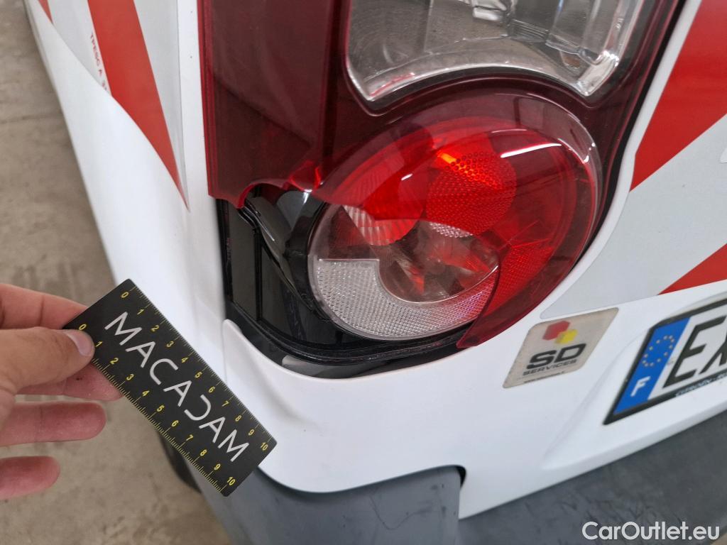  Citroen  Berlingo  Fourgon Club L1 (Court) 1.6 BlueHDi 100CV BVM5 E6 #37