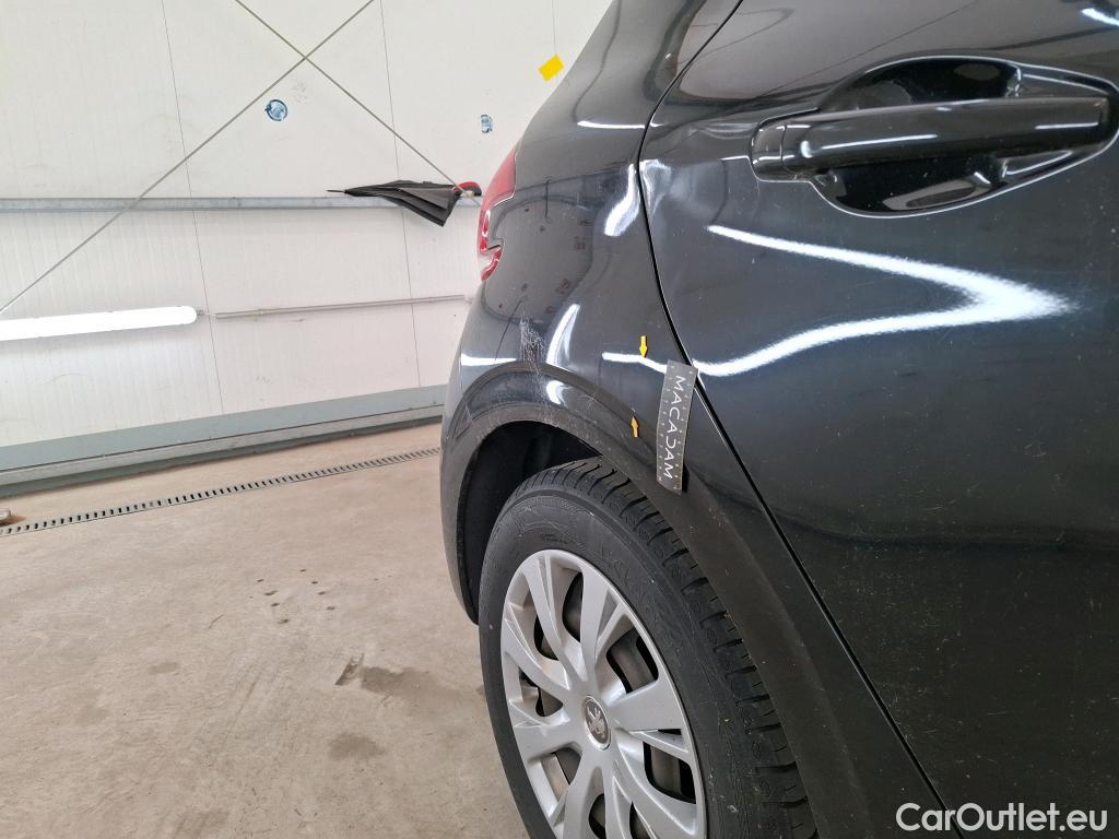  Peugeot  208  Affaire Premium Pack 1.6 HDi 75CV BVM5 E6 #1