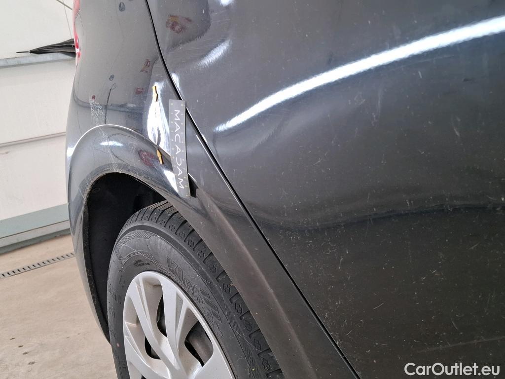  Peugeot  208  Affaire Premium Pack 1.6 HDi 75CV BVM5 E6 #3