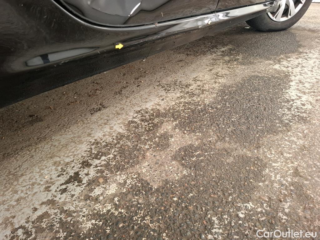  Peugeot  208  Affaire Premium Pack 1.6 HDi 75CV BVM5 E6 #11