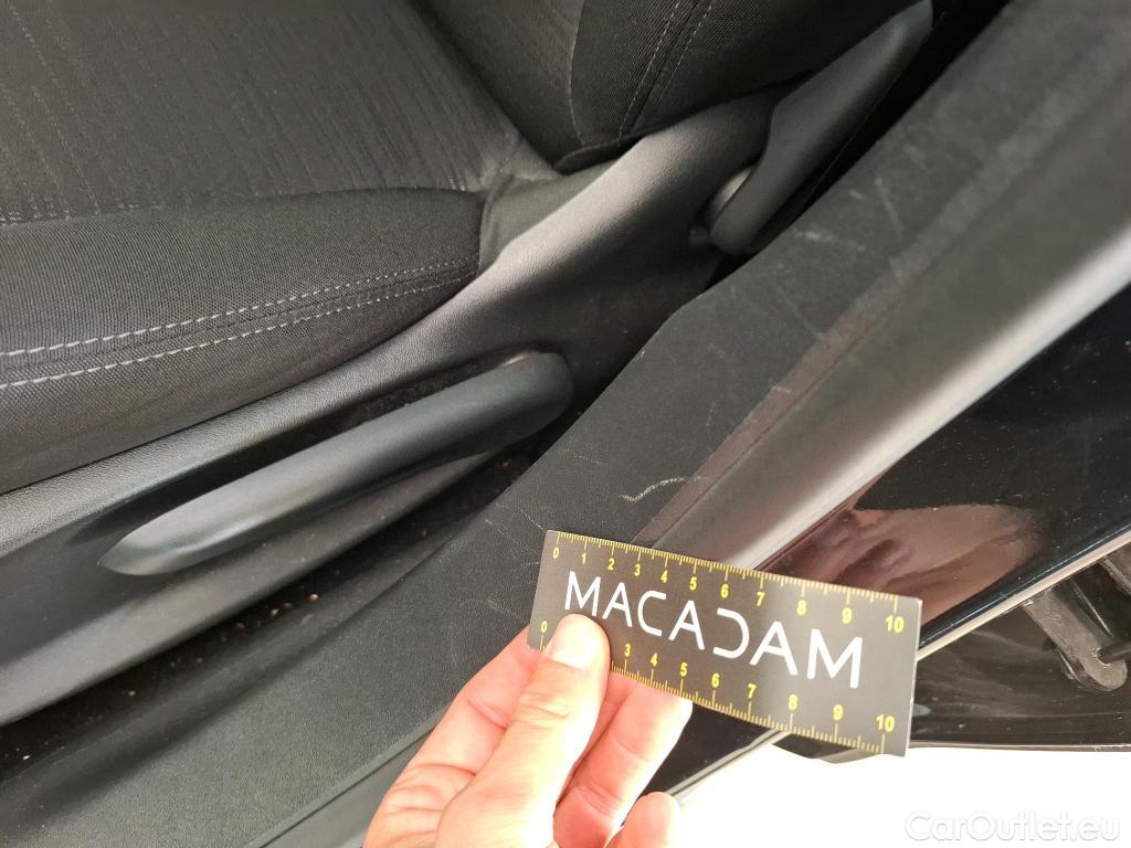  Peugeot  208  Affaire Premium Pack 1.6 HDi 75CV BVM5 E6 #10