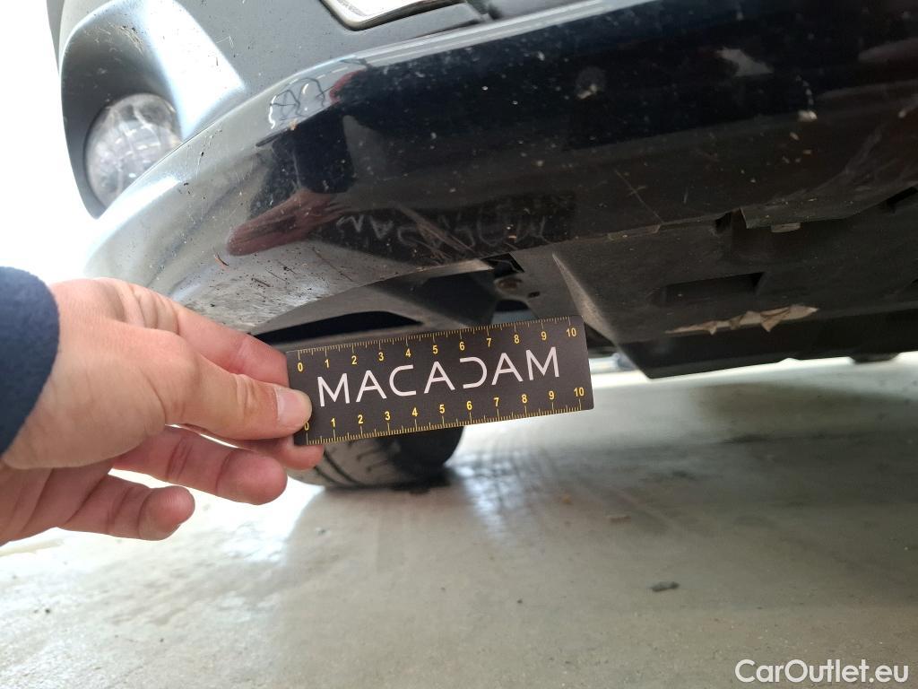  Peugeot  208  Affaire Premium Pack 1.6 HDi 75CV BVM5 E6 #5