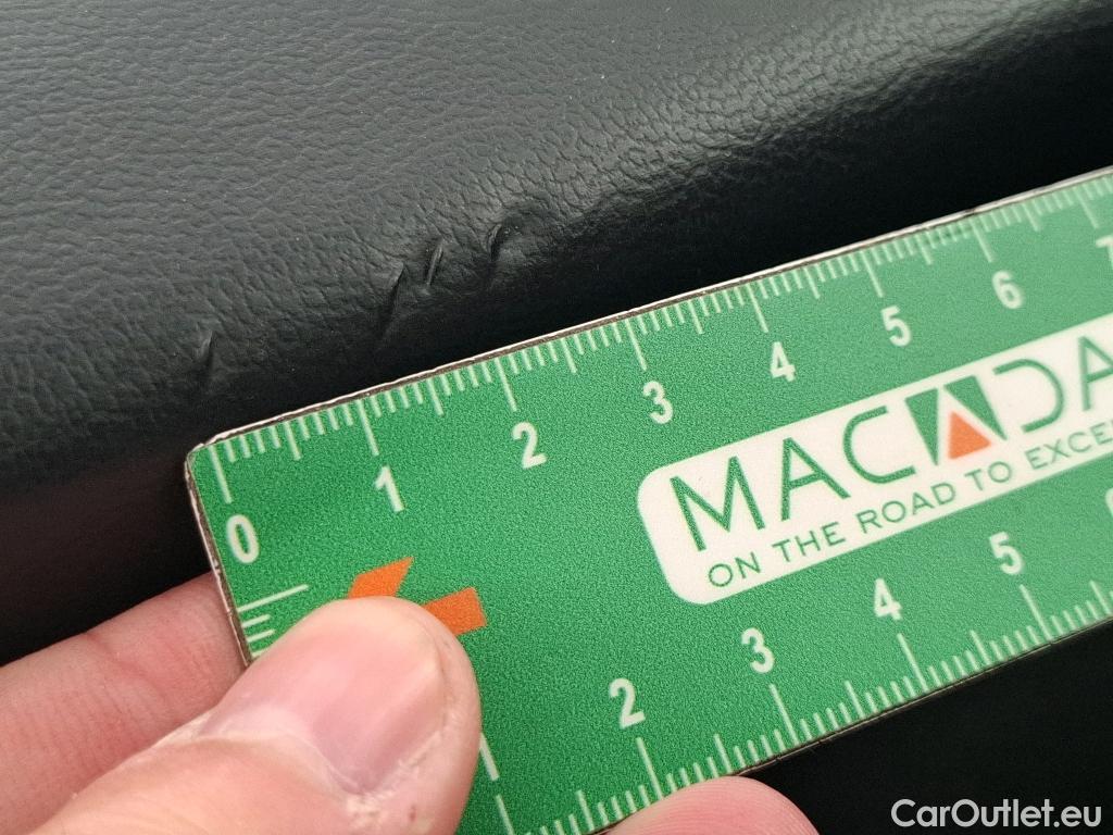  Peugeot  208  Affaire Premium Pack 1.6 HDi 75CV BVM5 E6 #10