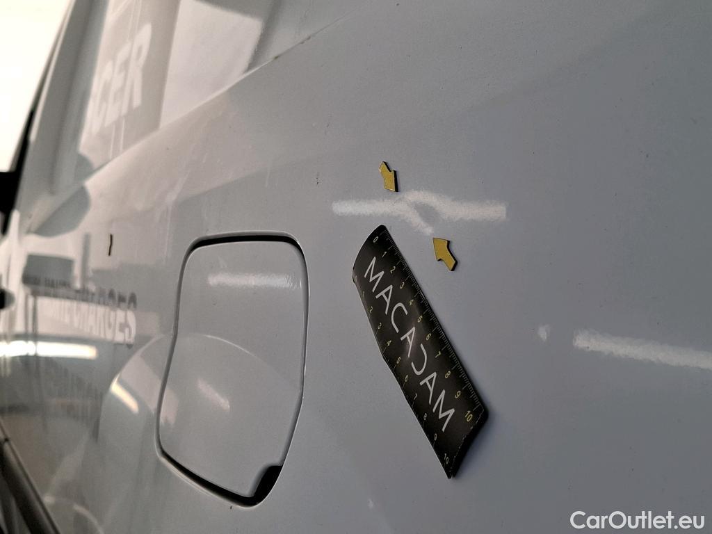  Renault  Kangoo  Express Extra (Série Spéciale) 1.5 dCi 75CV BVM5 E6 #42