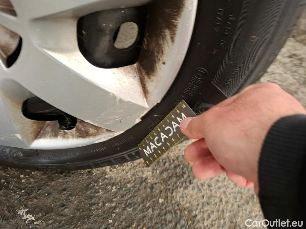  Renault  Kangoo  Express Maxi Extra (Série Spéciale) 1.5 dCi 90CV BVM5 E6 #23