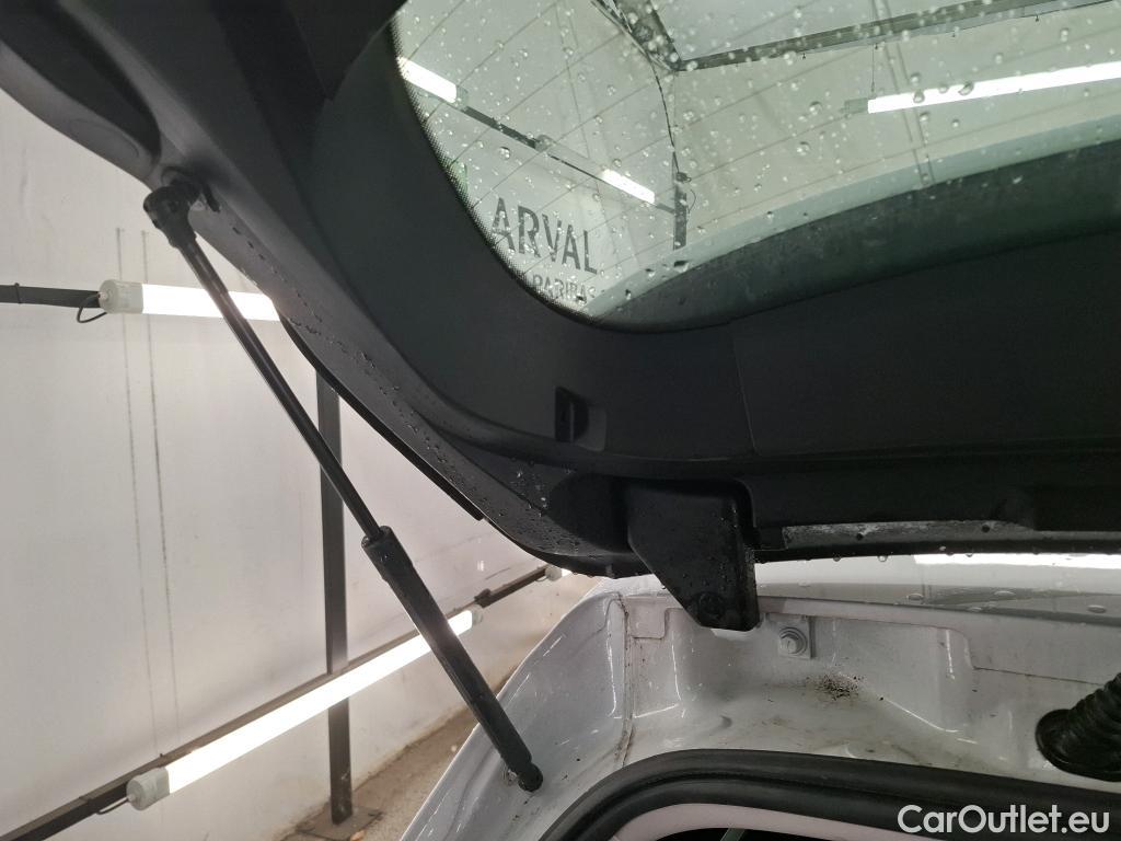  Renault  Megane  IV Berline 5pt. Société Air Nav 1.5 dCi 90CV BVM6 E6 #8