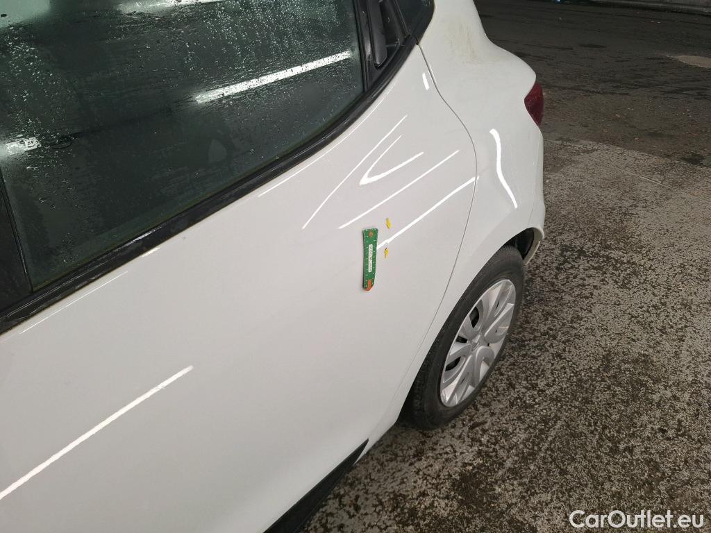  Renault  Clio  IV Air MediaNav 1.5 dCi 90CV BVM5 E6 #10