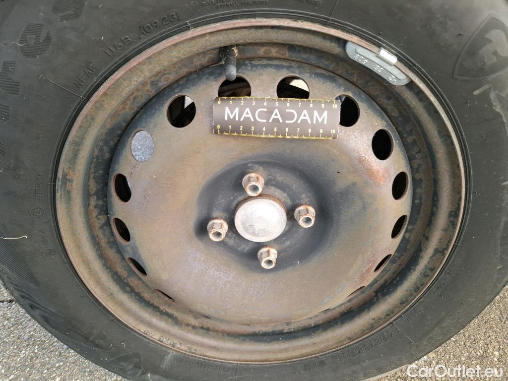  Renault  Kangoo  Express Extra (Série Spéciale) 1.5 dCi 75CV BVM5 E6 #28