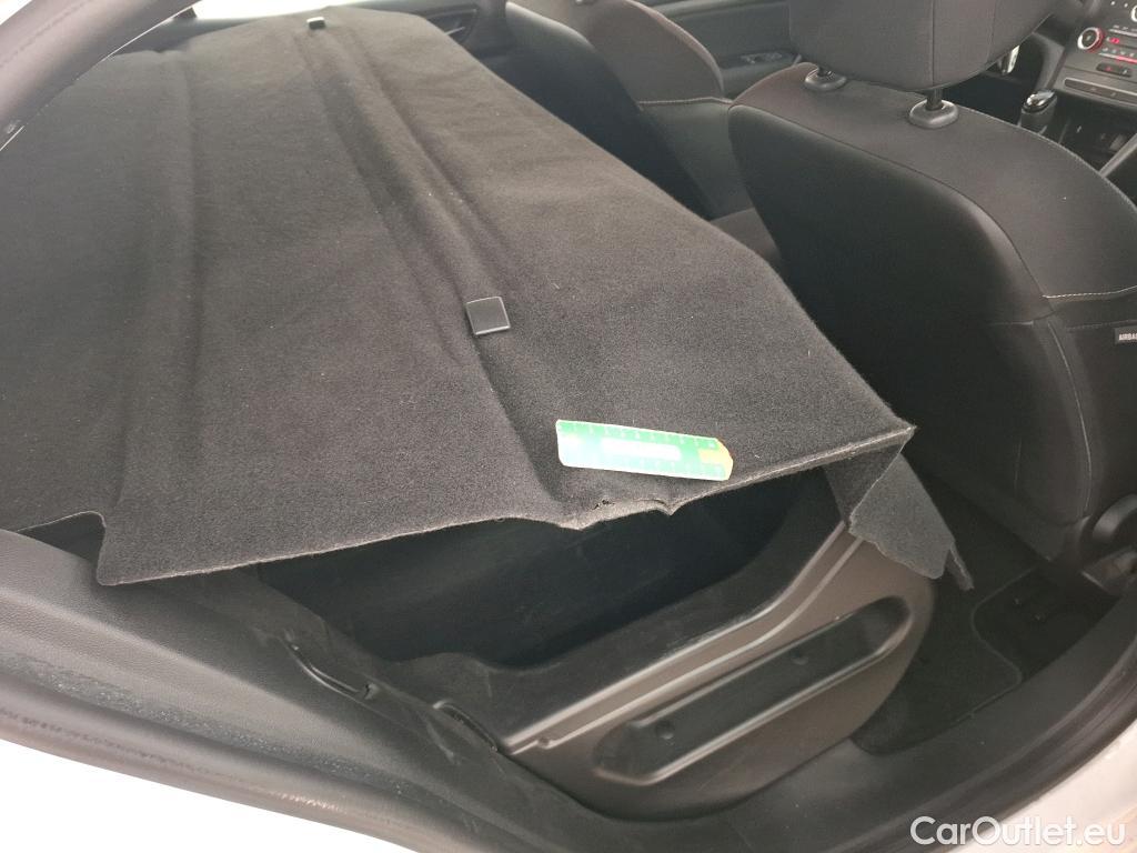  Renault  Megane  IV Berline 5pt. Société Air Nav 1.5 dCi 90CV BVM6 E6 #7