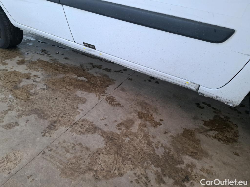  Renault  Kangoo  Express Grand Confort (L1) 1.5 dCi 90CV BVM5 E6 #76