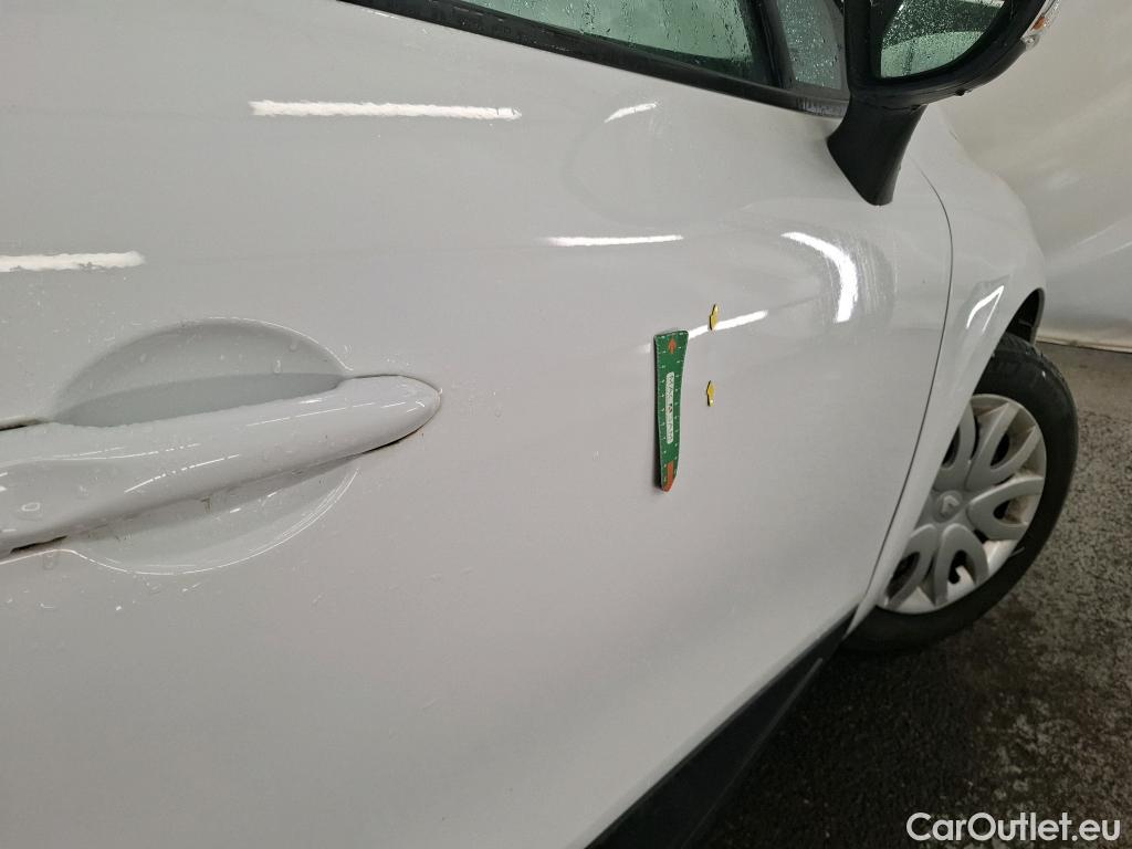  Renault  Clio  IV Air MediaNav 1.5 dCi 90CV BVM5 E6 #15