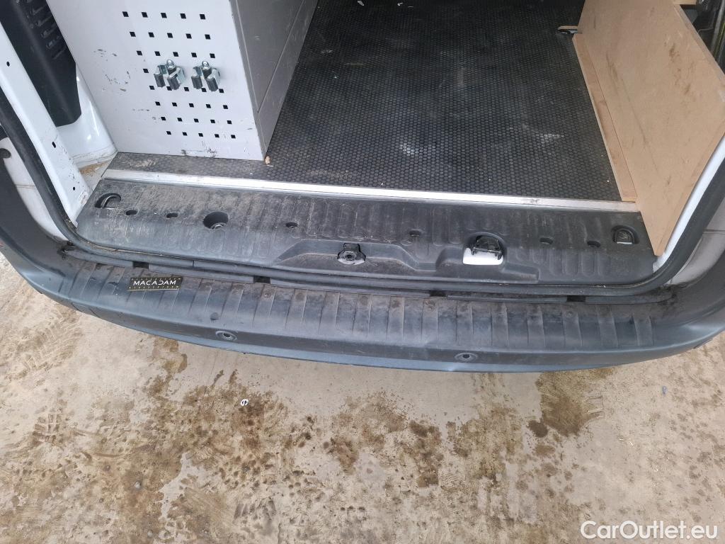  Renault  Kangoo  Express Maxi Extra (Série Spéciale) 1.5 dCi 90CV BVM5 E6 #11