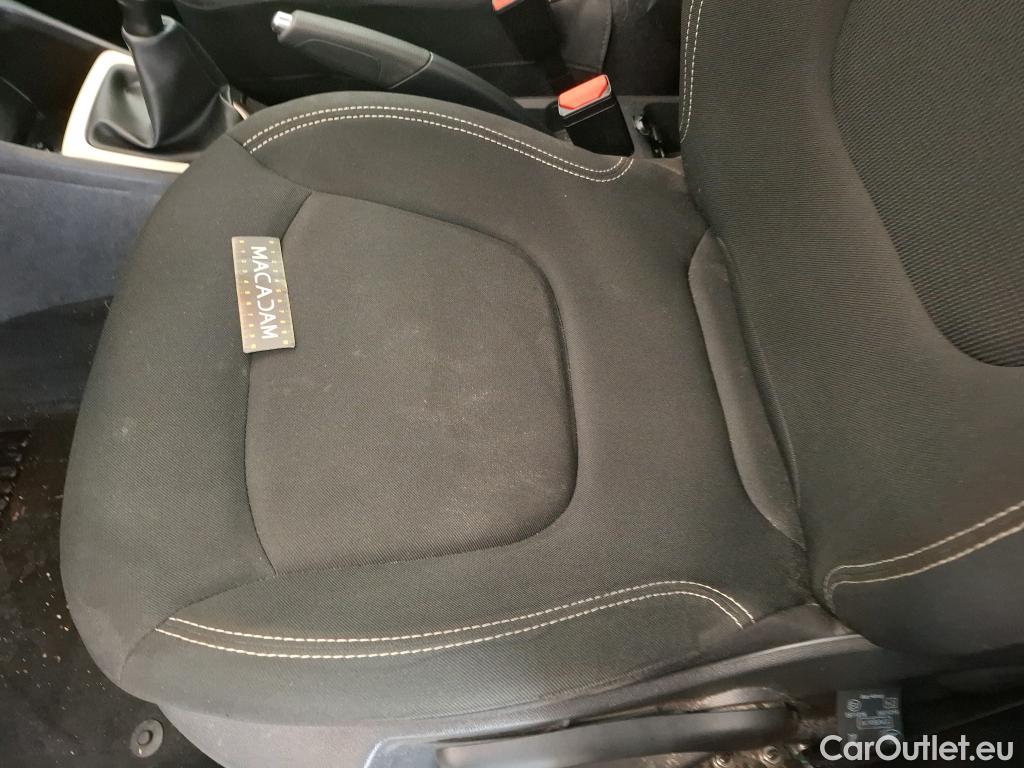  Renault  Captur  Business 0.9 TCe 90CV BVM5 E6 #14