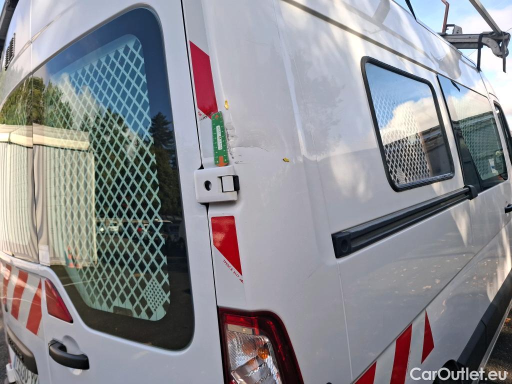 Renault  Master RENAULT  VU 4p Fourgon FG GCf Trac F3500 L2H2 Energy dCi 145 E6 #9