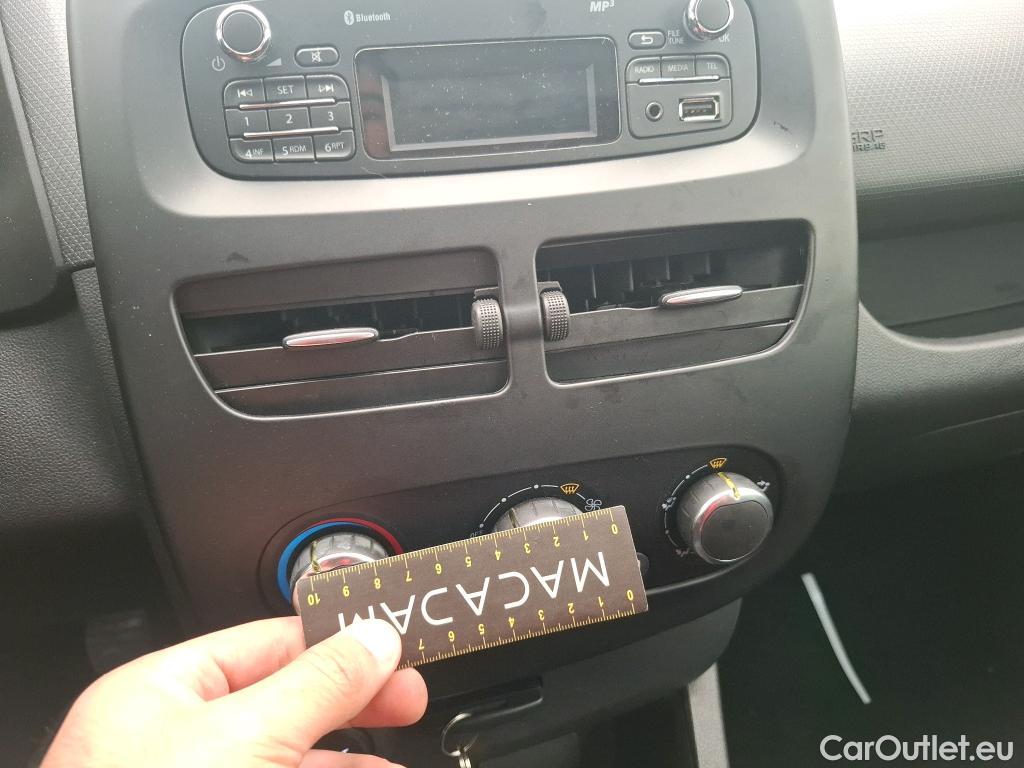  Renault  Clio  IV Air 1.5 dCi 75CV BVM5 E6 #1