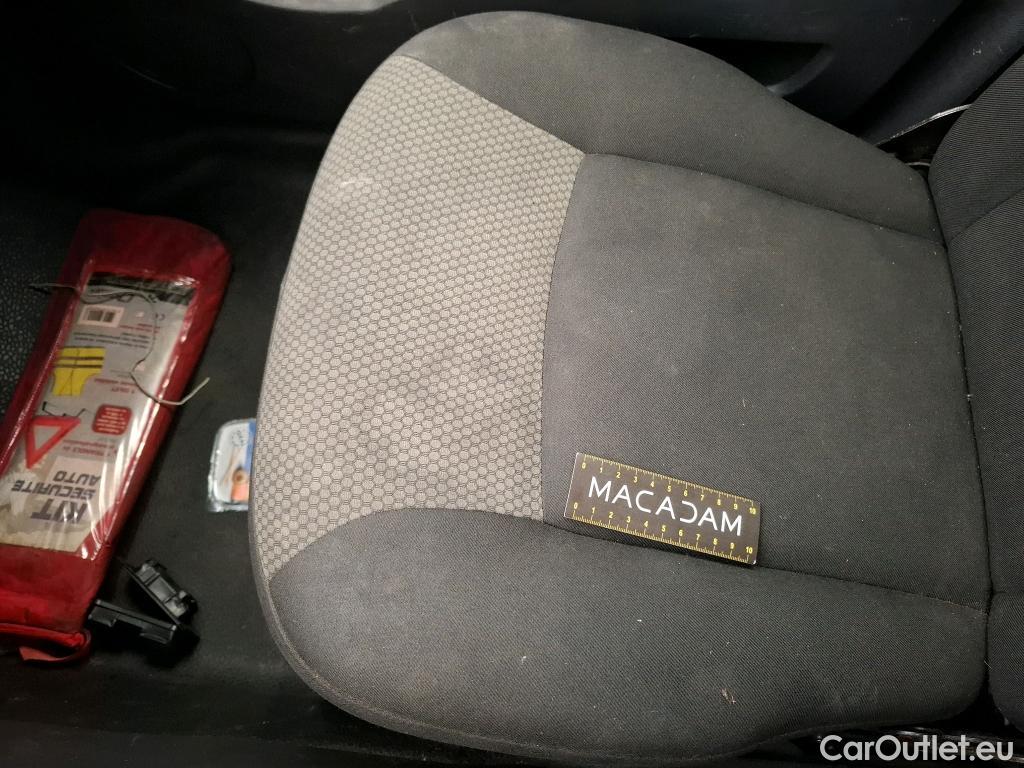  Renault  Kangoo  Express Grand Confort (L1) 1.5 dCi 90CV BVM5 E6 #123