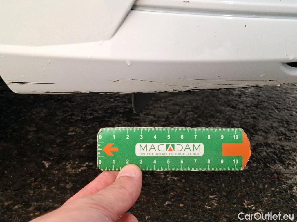  Renault  Megane  IV Berline 5pt. Société Air Nav 1.5 dCi 90CV BVM6 E6 #6