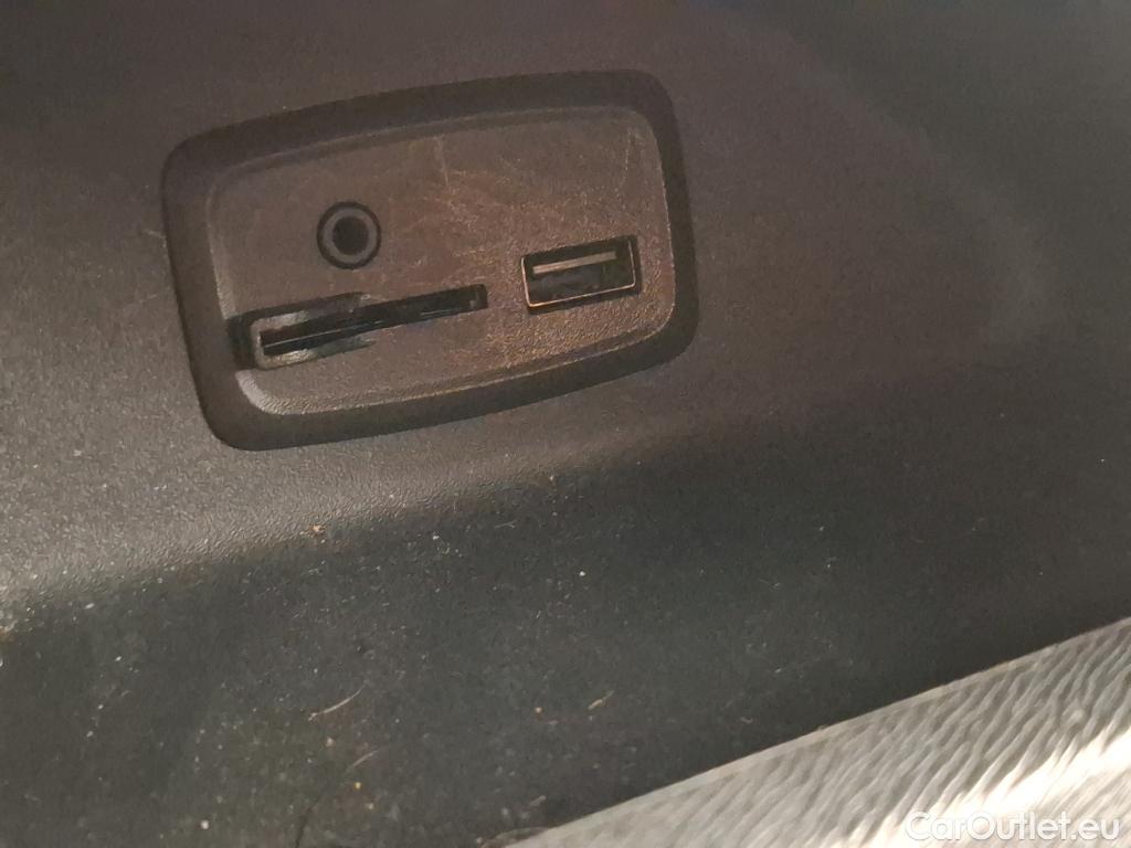  Renault  Kangoo  Express Extra (Série Spéciale) 1.5 dCi 75CV BVM5 E6 #2