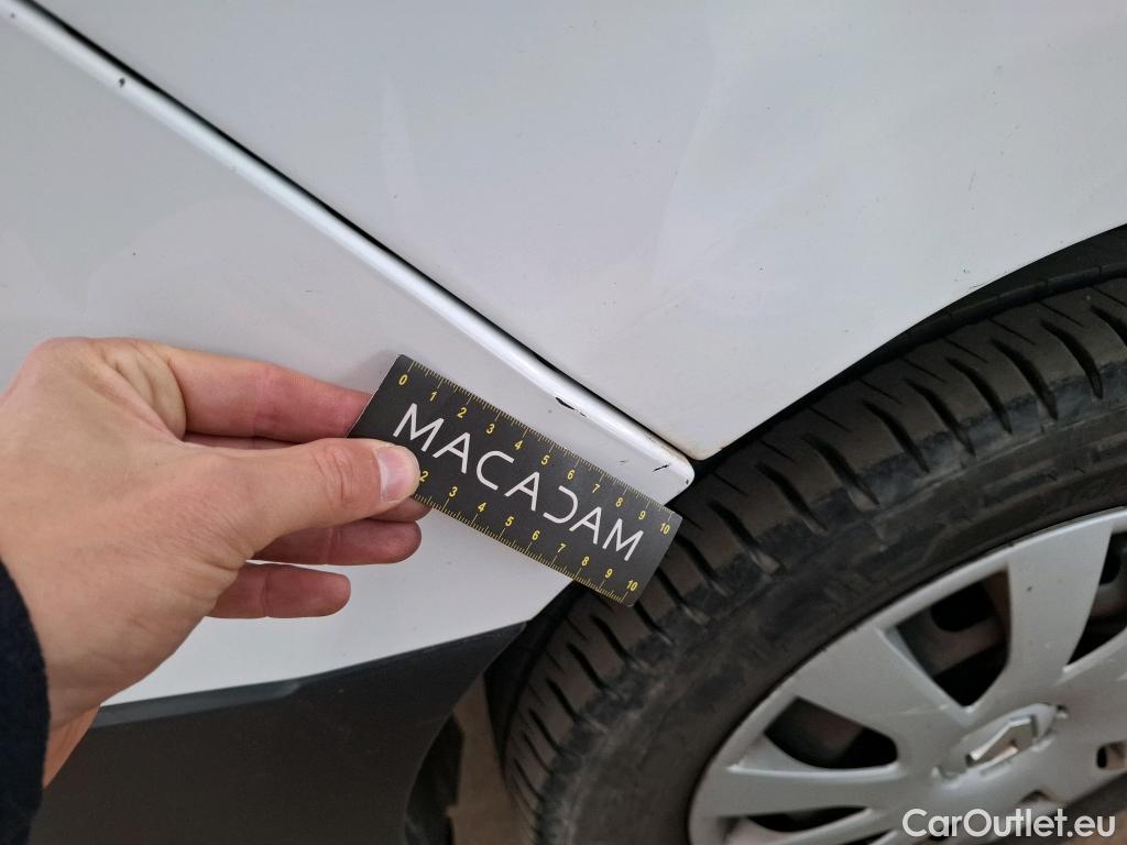  Renault  Trafic  III Fourgon Grand Confort L2H1 1200 1.6 dCi 125CV BVM6 E6 #55