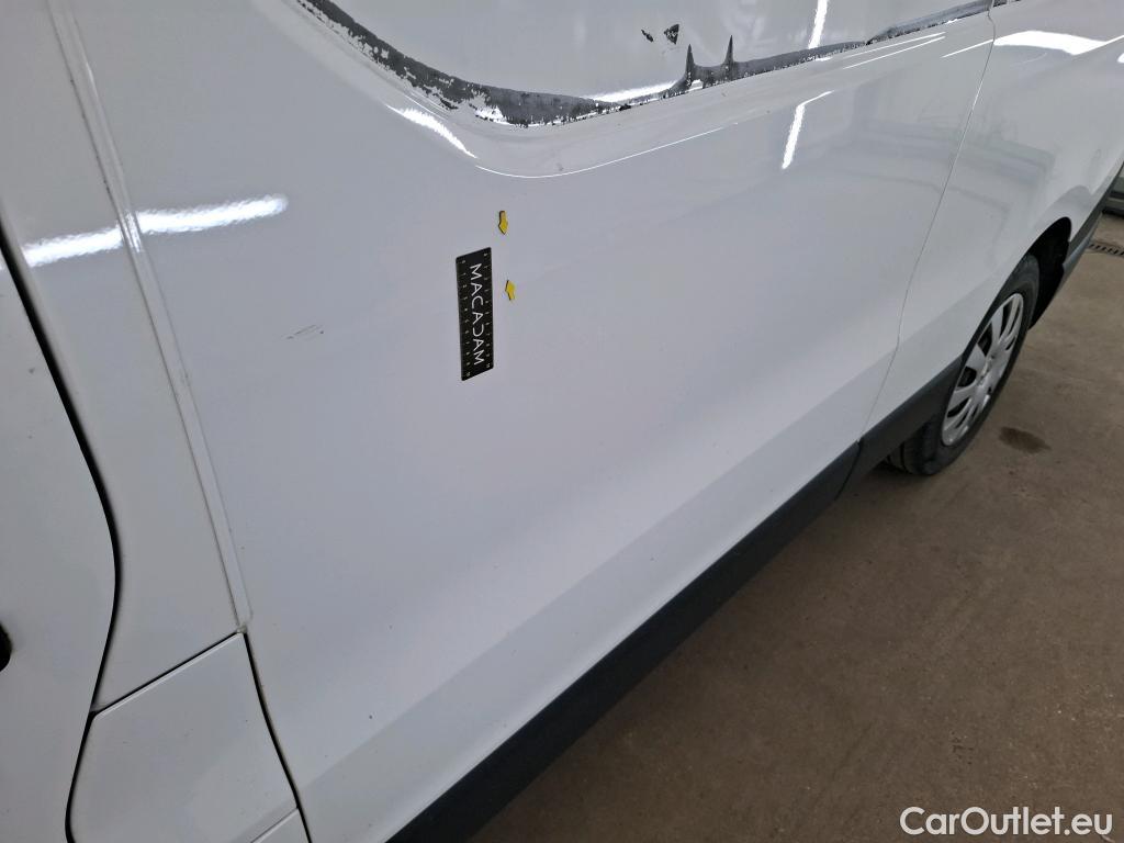  Renault  Trafic  III Fourgon Grand Confort L2H1 1200 1.6 dCi 125CV BVM6 E6 #64