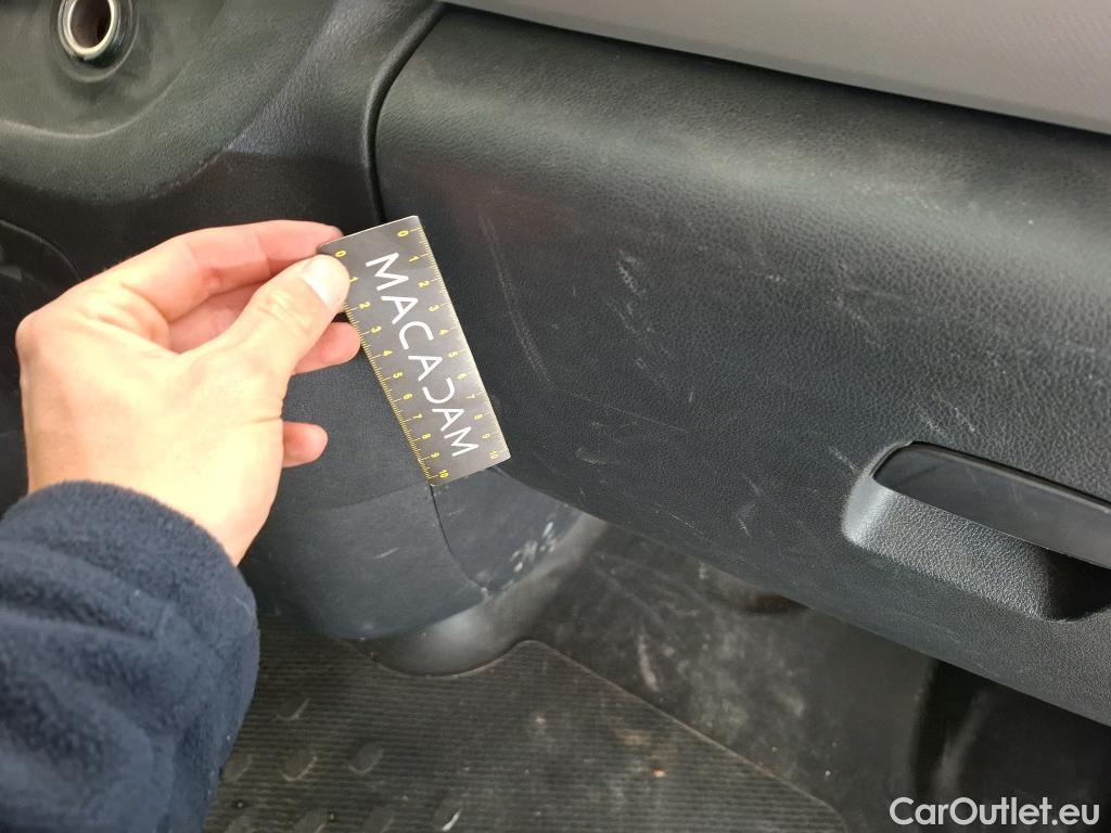  Renault  Trafic  III Fourgon Grand Confort L2H1 1200 1.6 dCi 125CV BVM6 E6 #61