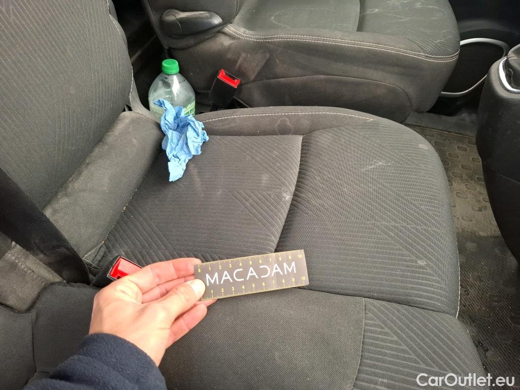  Renault  Trafic  III Fourgon Grand Confort L2H1 1200 1.6 dCi 125CV BVM6 E6 #45