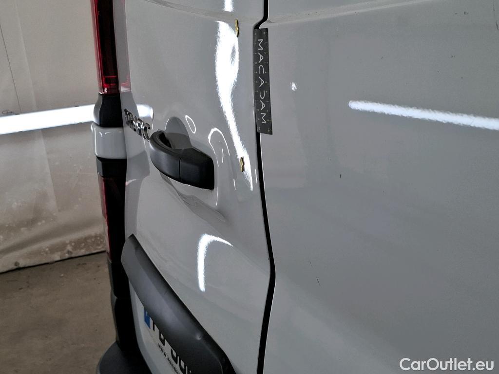  Renault  Trafic  III Fourgon Grand Confort L2H1 1200 1.6 dCi 125CV BVM6 E6 #19