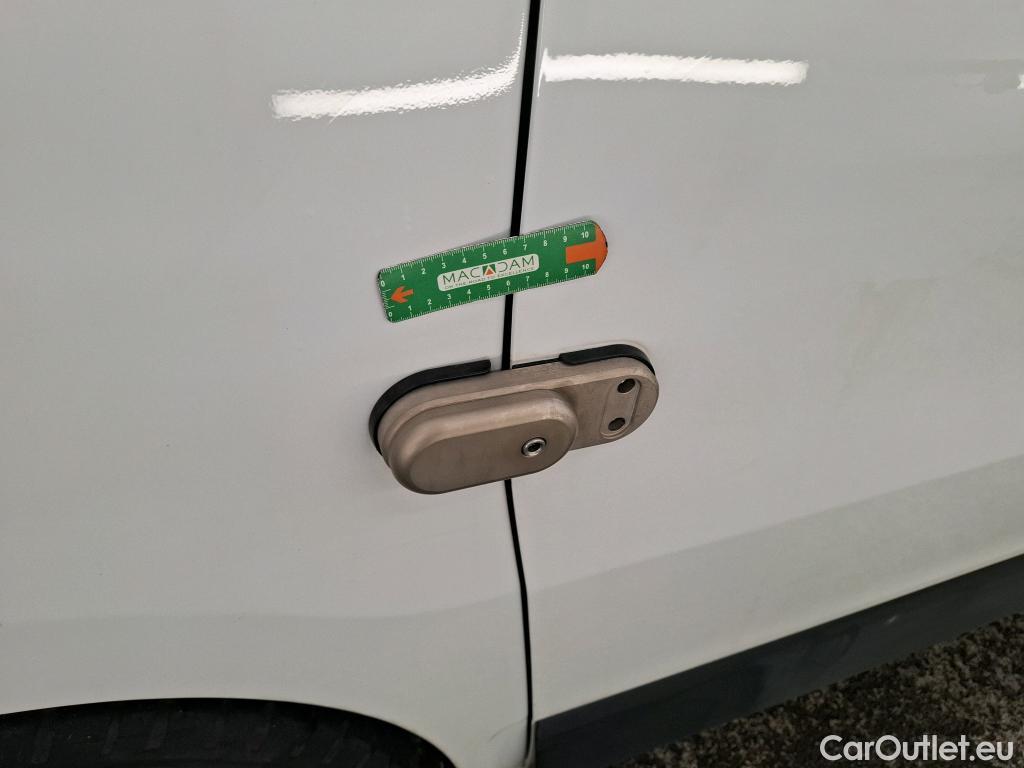  Renault  Trafic  Fourgon L1H1 1000 Confort 1.6 dCi 95CV BVM6 E6dT #18