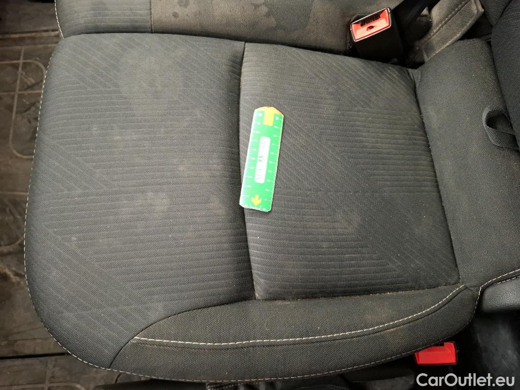  Renault  Trafic  Fourgon L1H1 1000 Confort 1.6 dCi 95CV BVM6 E6dT #32