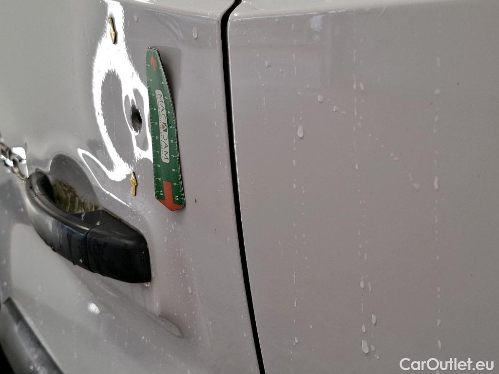  Renault  Trafic RENAULT  / 2019 / 4P / Fourgon tole FG GCF L1H1 1200 dCi 120 #5