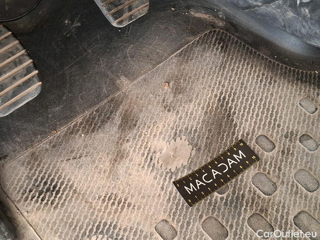  Renault  Trafic  III Fourgon Grand Confort L2H1 1200 1.6 dCi 125CV BVM6 E6 #29