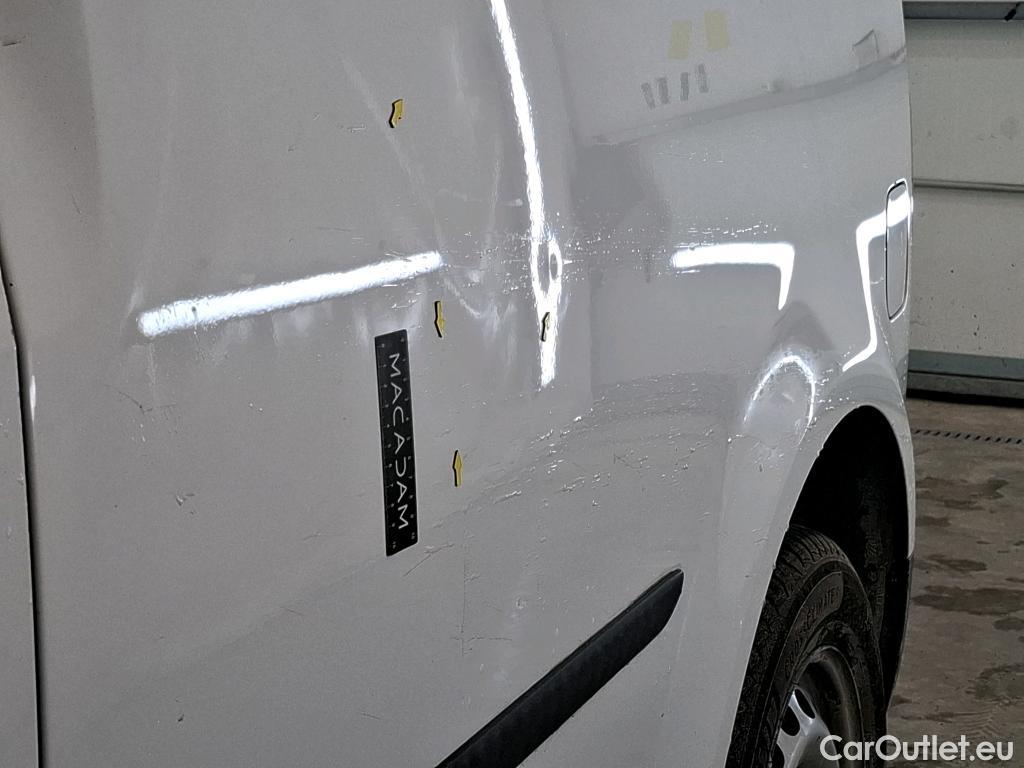  Volkswagen  Caddy VOLKSWAGEN  Van / 2015 / 4P / Fourgonnette 2.0 TDI 75 Business Line #11