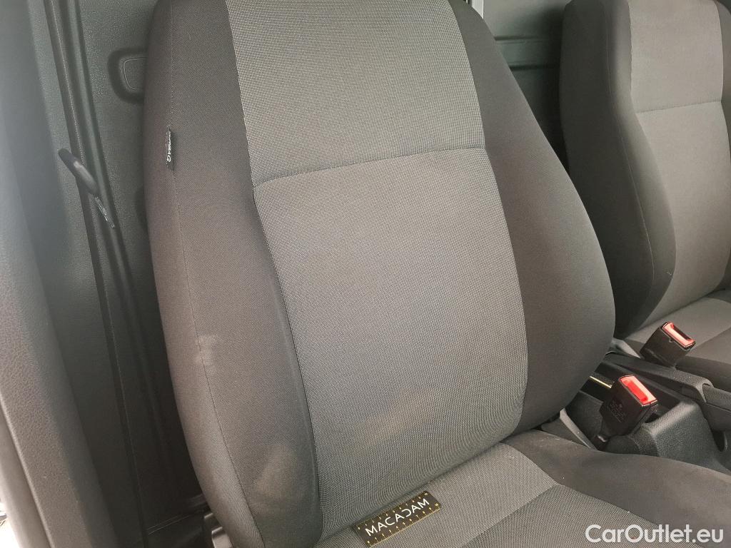  Volkswagen  Caddy VOLKSWAGEN  Van / 2015 / 4P / Fourgonnette 2.0 TDI 75 Business Line #38