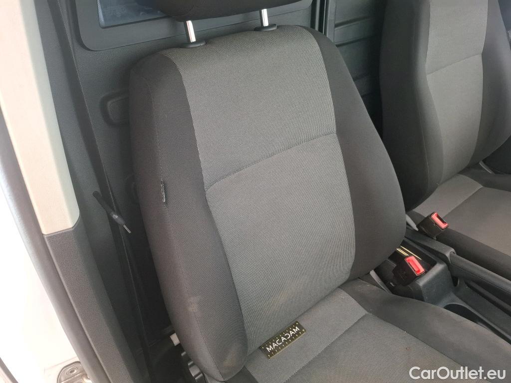  Volkswagen  Caddy VOLKSWAGEN  Van / 2015 / 4P / Fourgonnette 2.0 TDI 75 Business Line #39