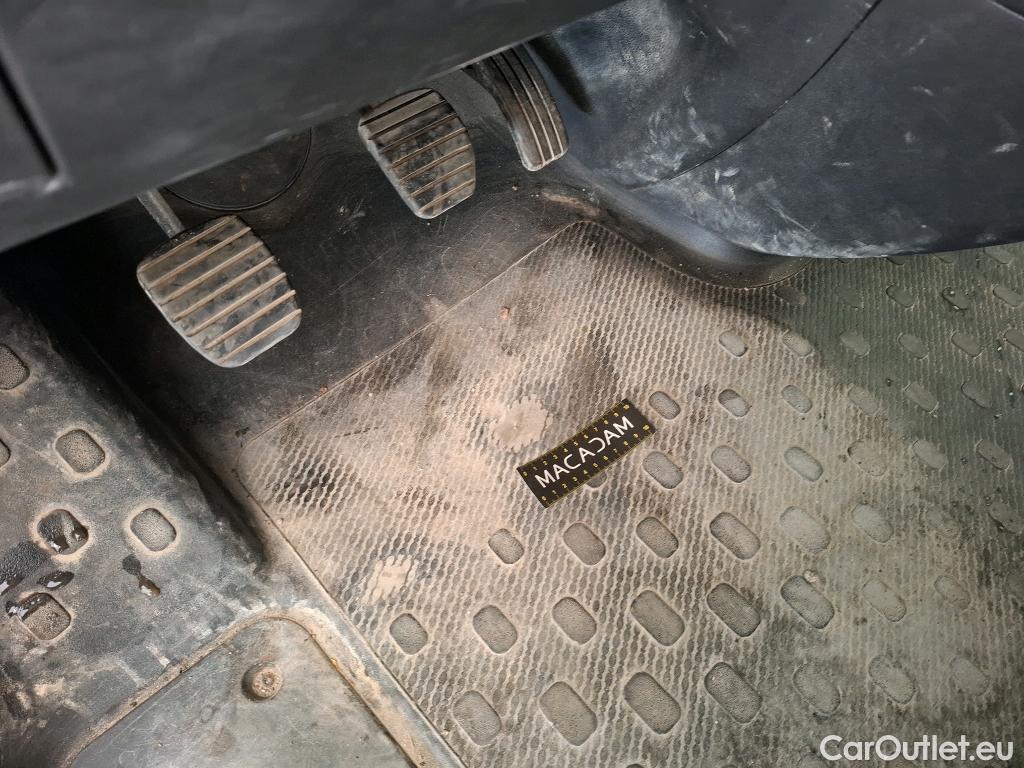  Renault  Trafic  III Fourgon Grand Confort L2H1 1200 1.6 dCi 125CV BVM6 E6 #28