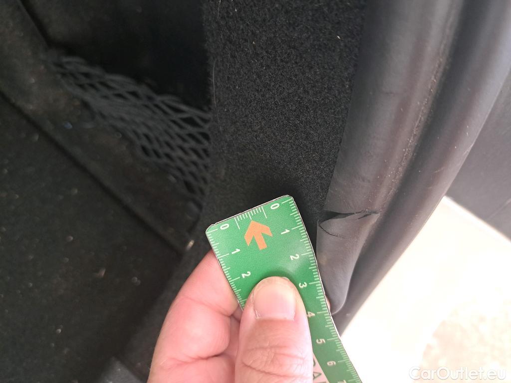  Bmw  Serie 1 Série 1 Berline 118 d Lounge 2.0 150CV BVM6 E6d #18