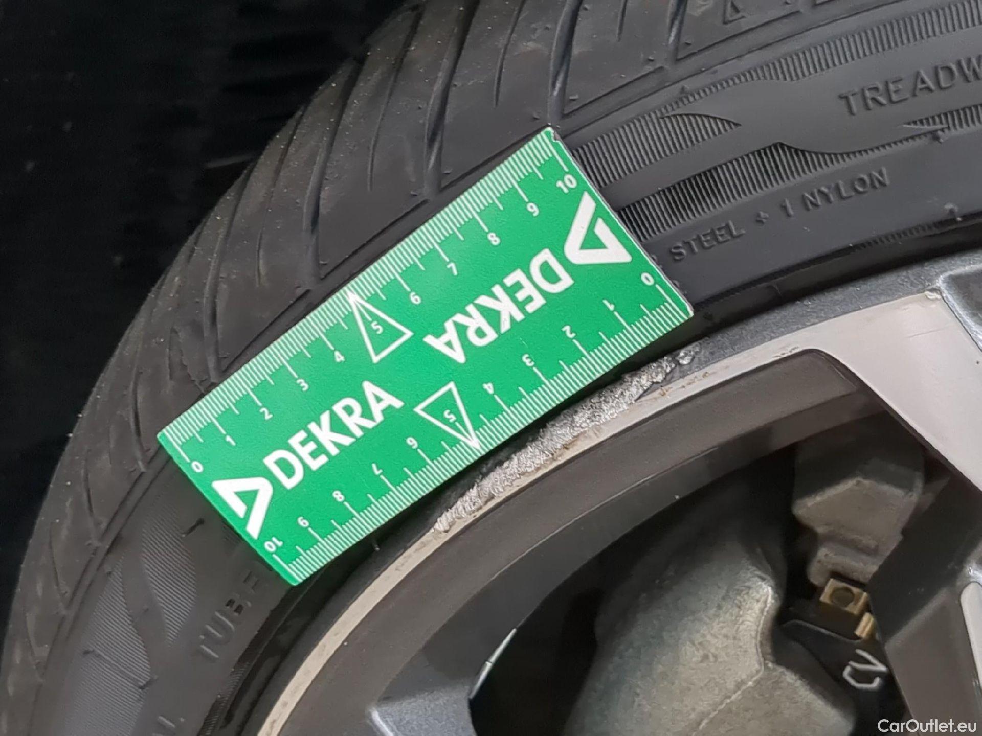  Audi  A3 AUDI  Sportback / 2020 / 5P / Berline 40 TFSI e 204 S Tronic S Line #7