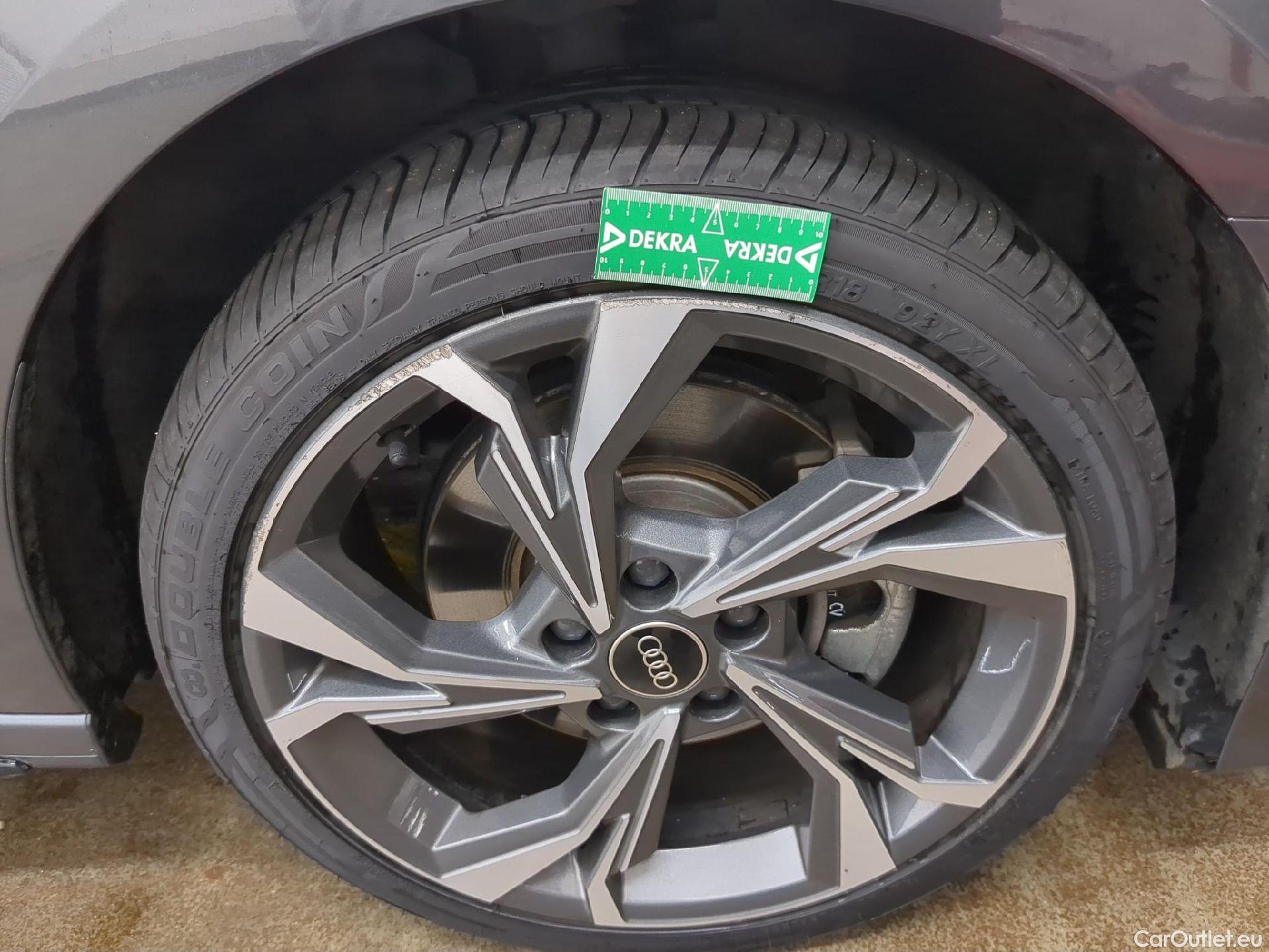  Audi  A3 AUDI  Sportback / 2020 / 5P / Berline 40 TFSI e 204 S Tronic S Line #4