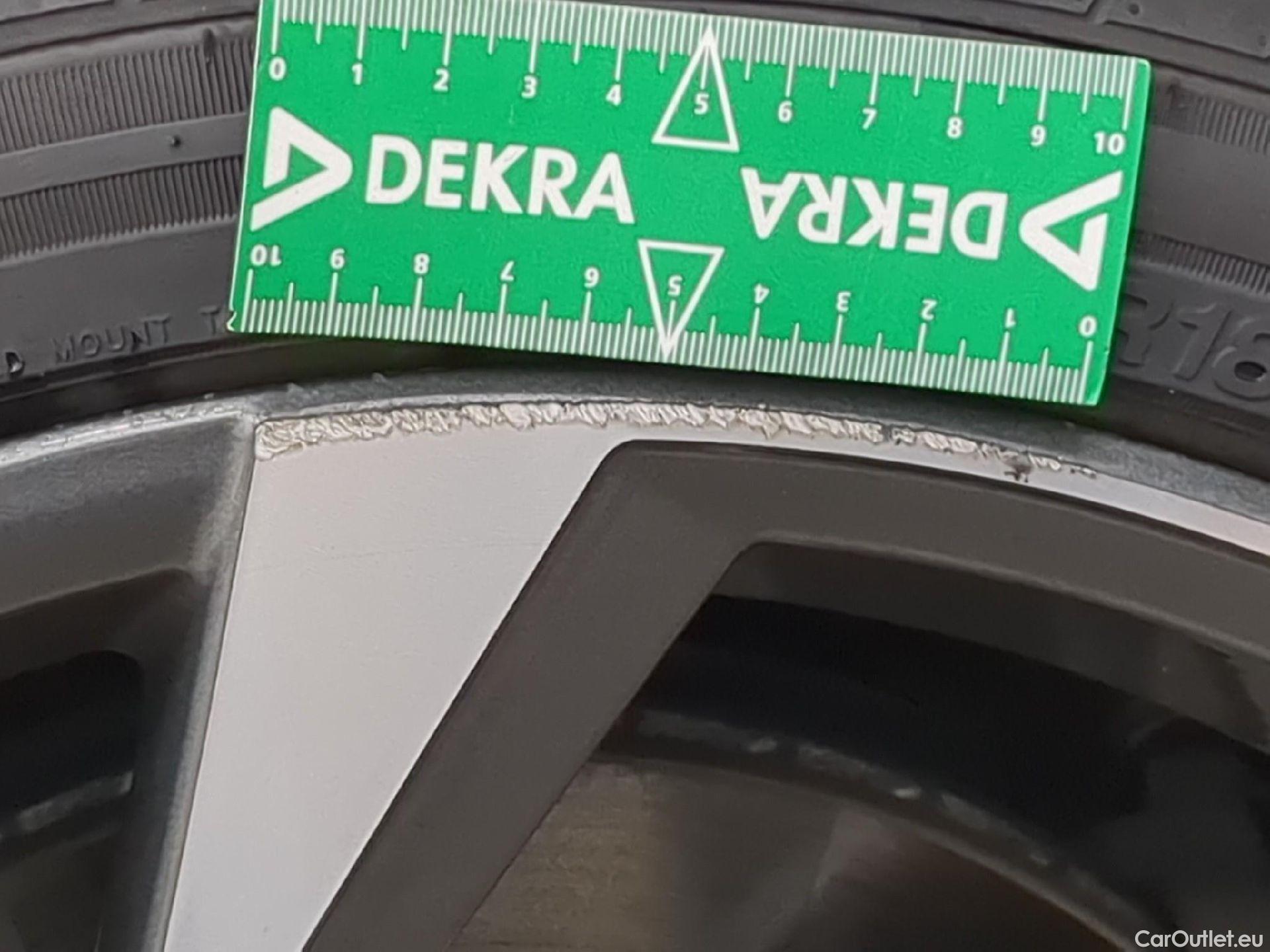  Audi  A3 AUDI  Sportback / 2020 / 5P / Berline 40 TFSI e 204 S Tronic S Line #6