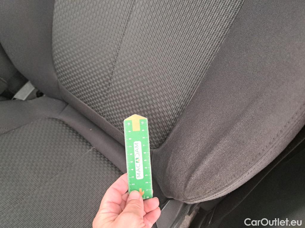  Bmw  Serie 1 Série 1 Berline 118 d Lounge 2.0 150CV BVM6 E6d #22