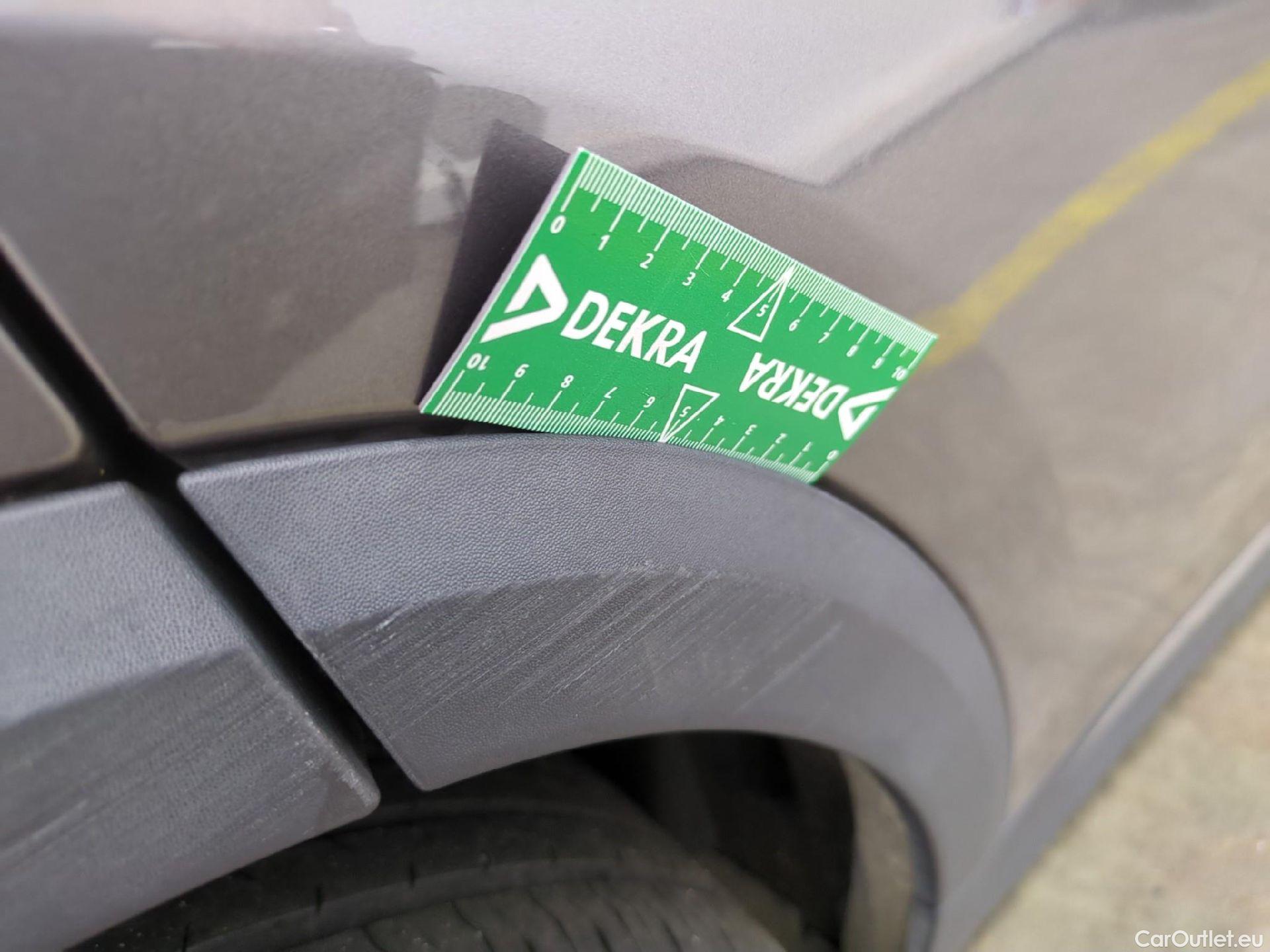  Mercedes  GLA MERCEDES-BENZ  / 2020 / 5P / SUV 2.0  200 D BUSINESS LINE DCT #12