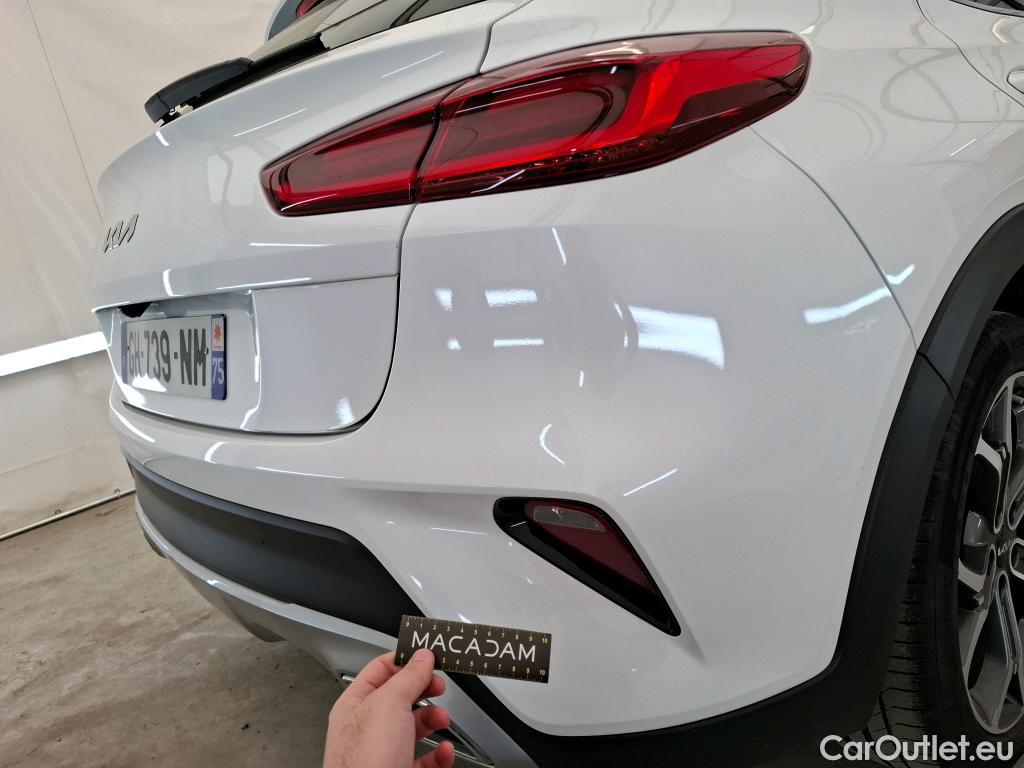  KIA  XCeed KIA  / 2019 / 5P / Crossover 1.6 GDI ISG PHEV BCKWHT EDITION DCT6(SP) / VO RECONDITIONNE - PHOTOS AVANT RECONDITIONNEMENT #3