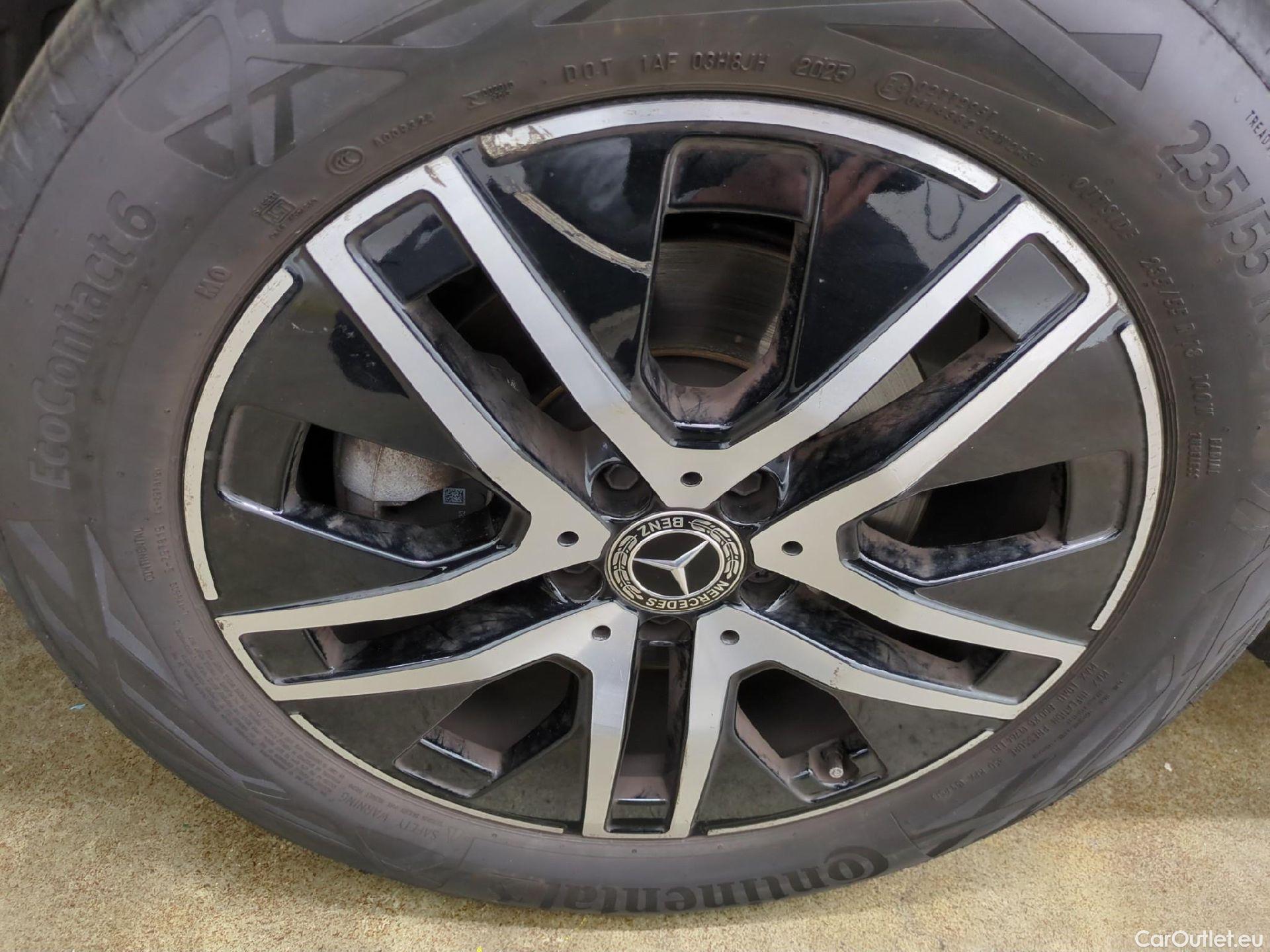  Mercedes  GLA MERCEDES-BENZ  / 2020 / 5P / SUV 2.0  200 D BUSINESS LINE DCT #6