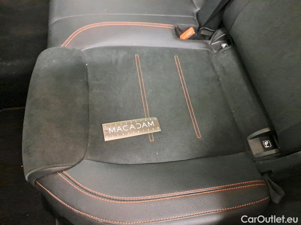  Mercedes  GLA  220D AMG LINE 4MATIC DCT #5