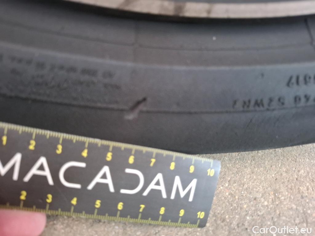  Mercedes  GLB MERCEDES-BENZ  / 2019 / 5P / SUV  220 d AMG Line 4Matic #11