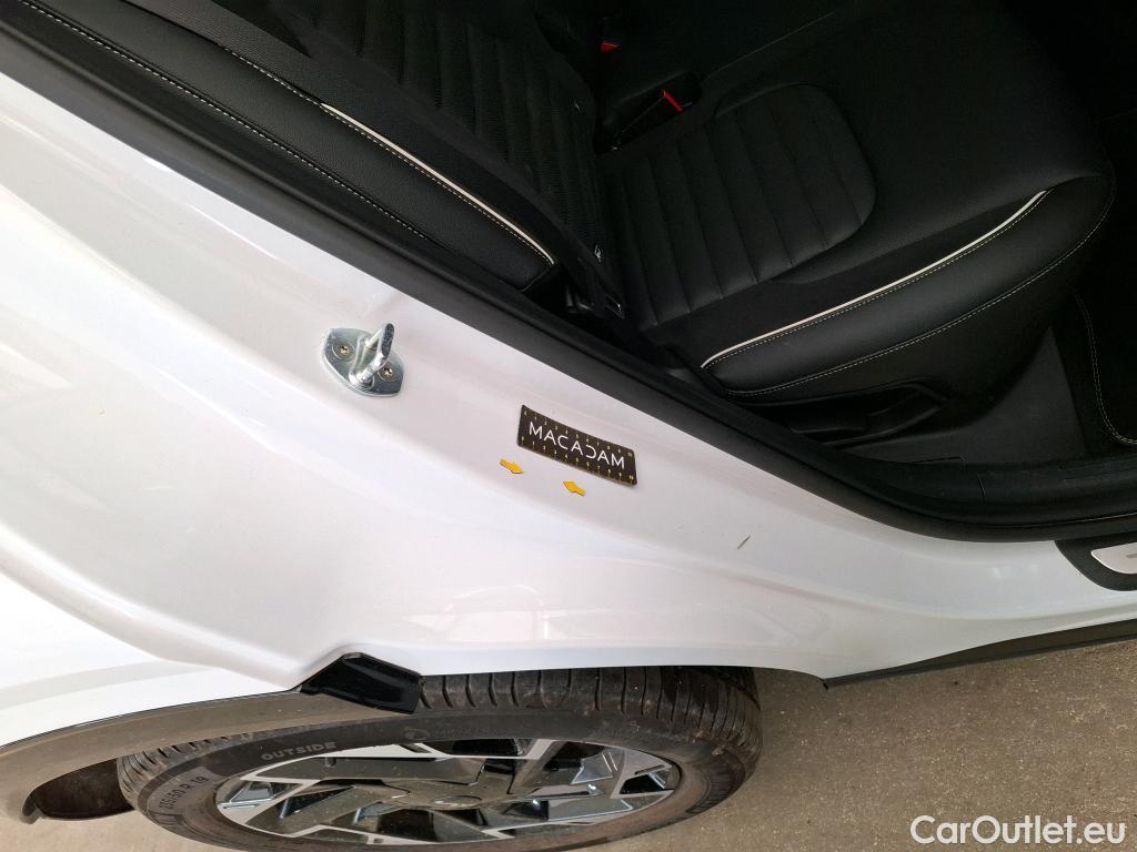  KIA  Sportage KIA  / 2021 / 5P / SUV 1.6 T-GDI 265 PHEV AUTO 4WD GT-L PREM BU #11