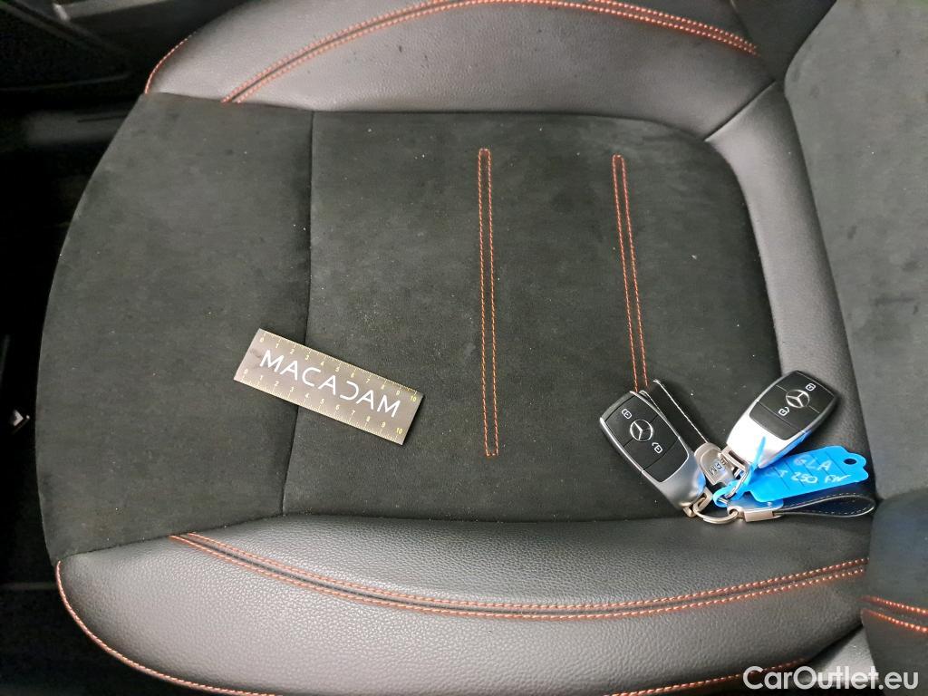  Mercedes  GLA  220D AMG LINE 4MATIC DCT #3