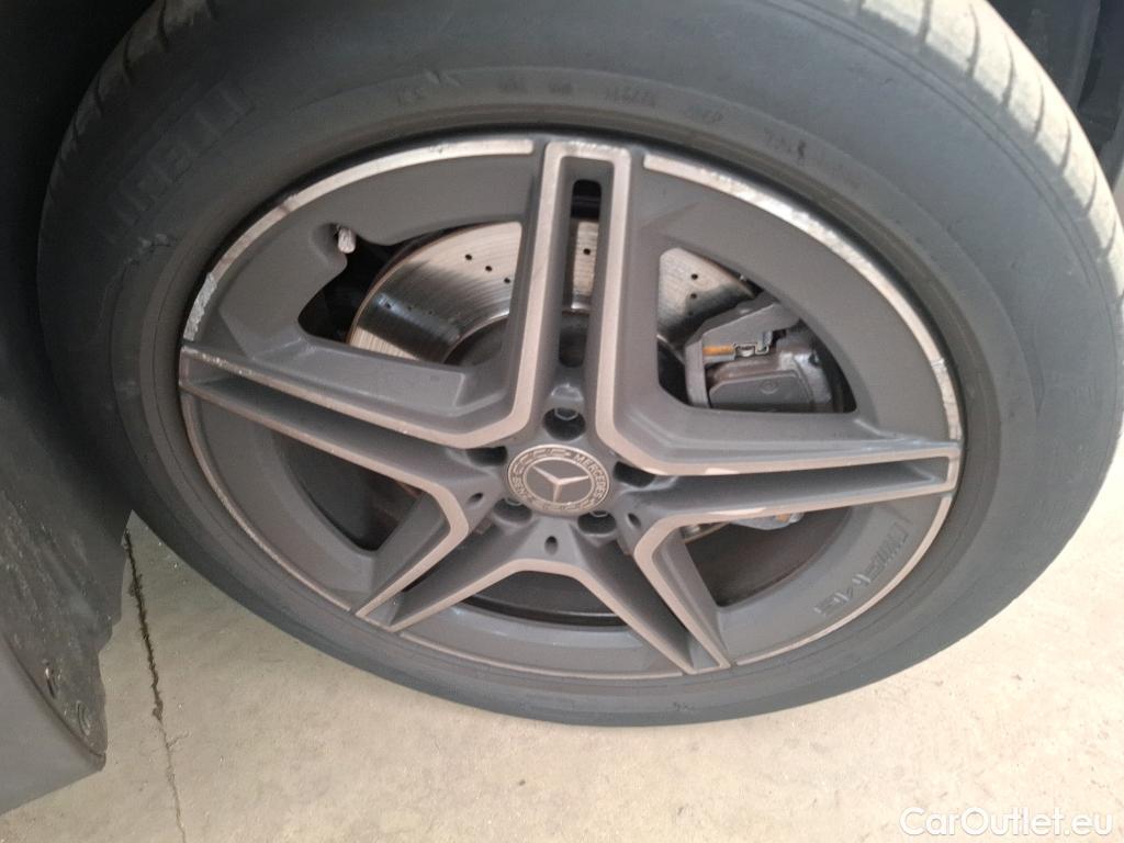  Mercedes  GLB MERCEDES-BENZ  / 2019 / 5P / SUV  220 d AMG Line 4Matic #34